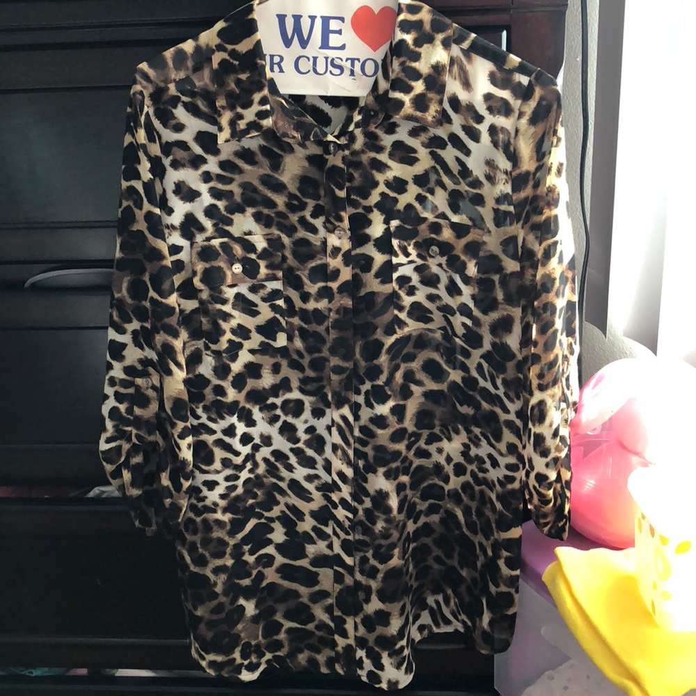 Dressy top brand new never been worn